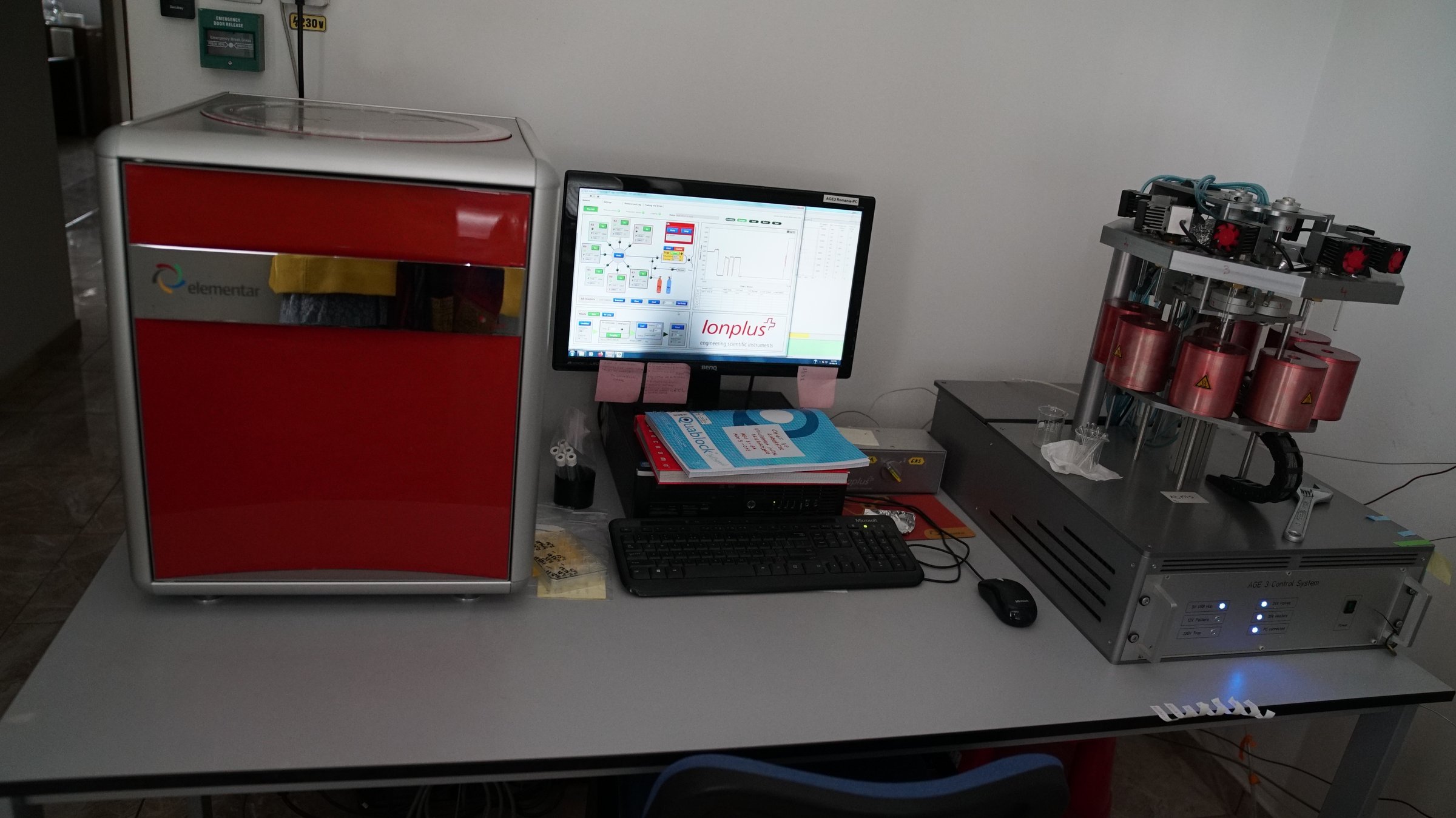 The full AGE3 graphitisation station: Elementar elemental analyser, IonPlus control software and the graphitisation reactors