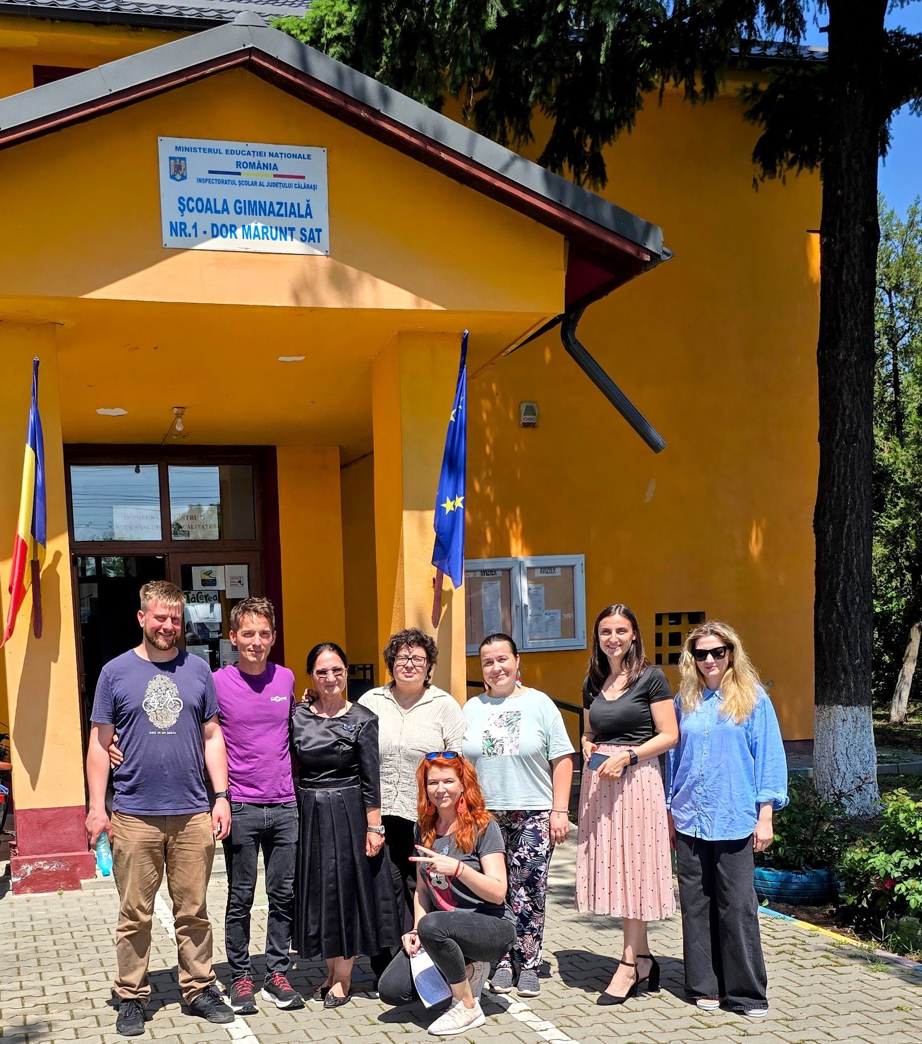 Outreach activities with students visiting IFIN‑HH