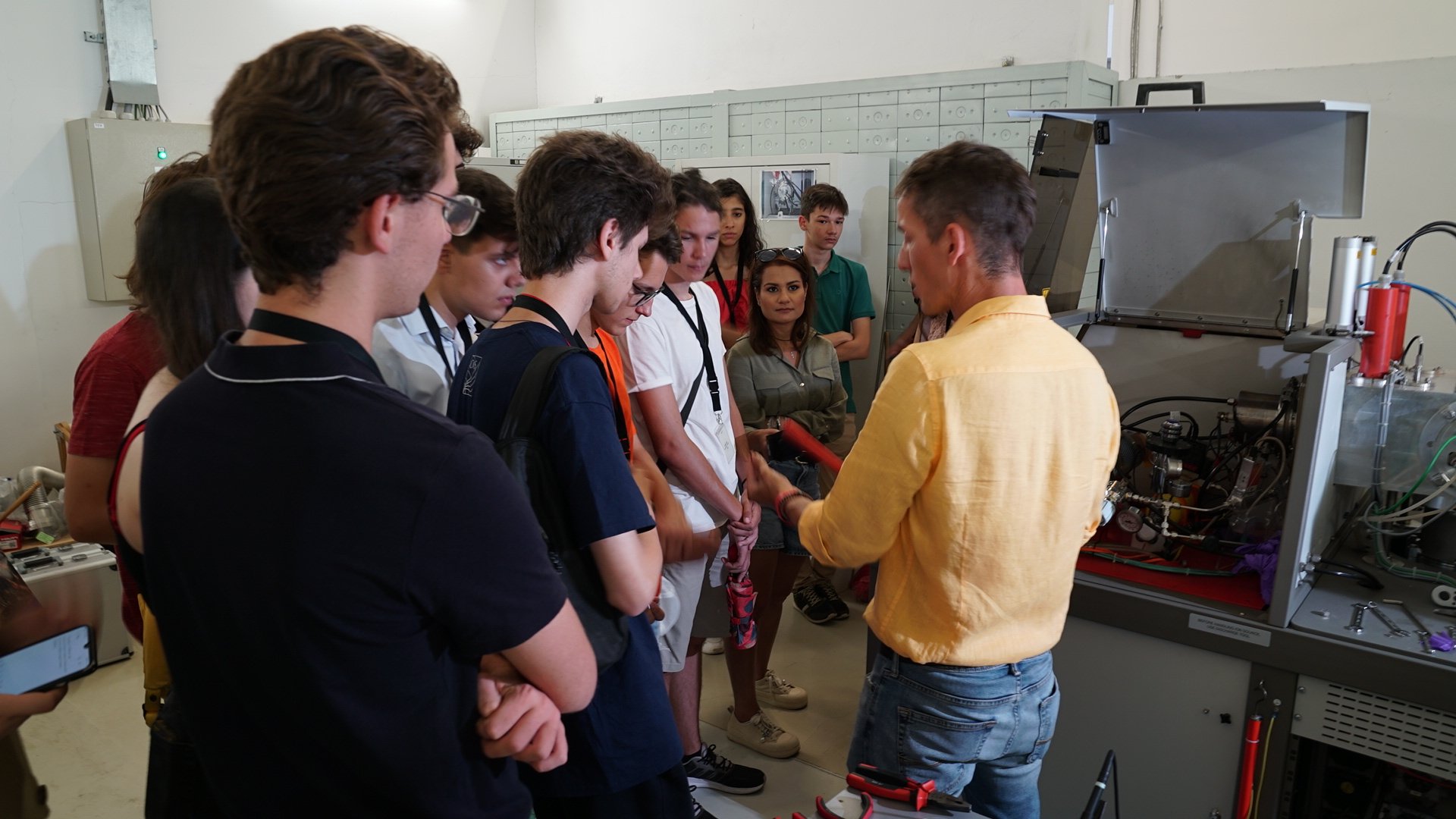 Students visiting the institute