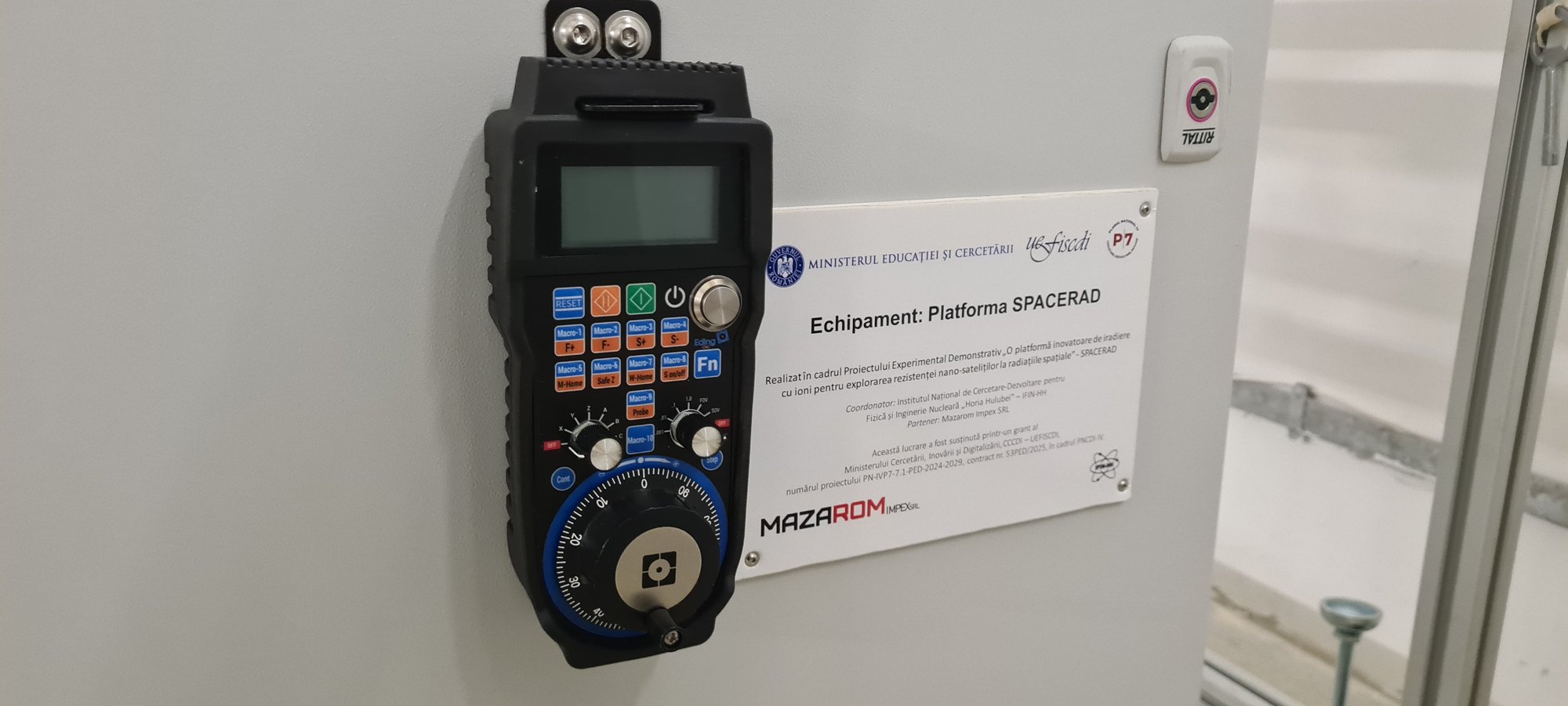 Handheld pendant controller for the SPACERAD XYZ positioning system